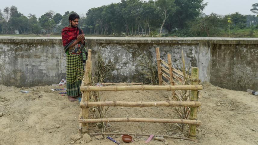 Sex worker in Daulatdia