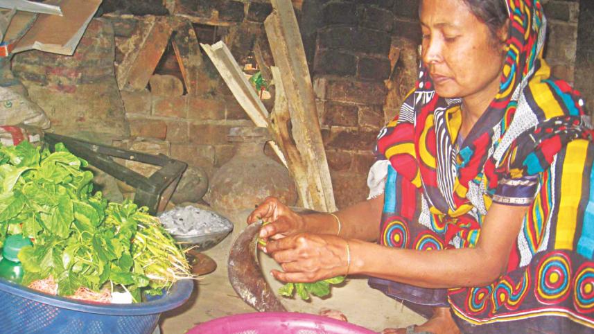 hardship families blockade.jpg