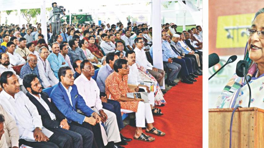 hasina urged journo.jpg