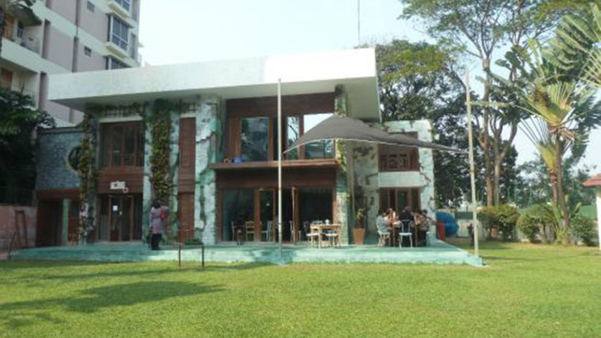 Holey Artisan Bakery