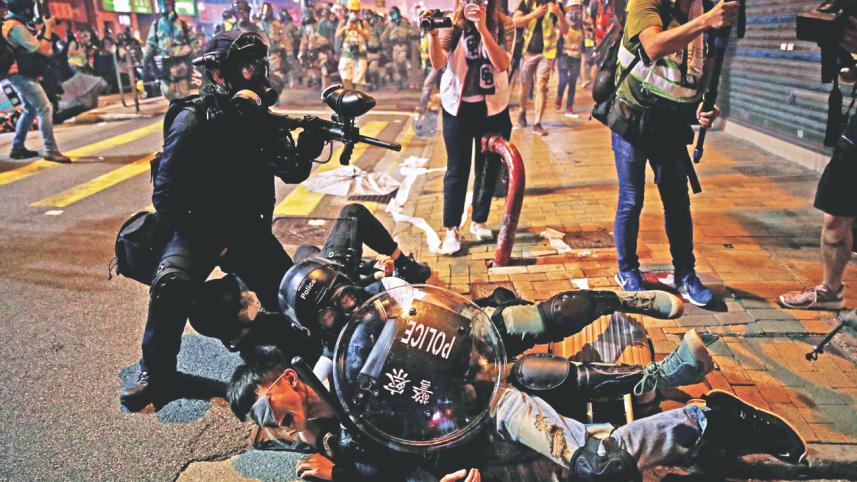 hong cong protest continues.jpg