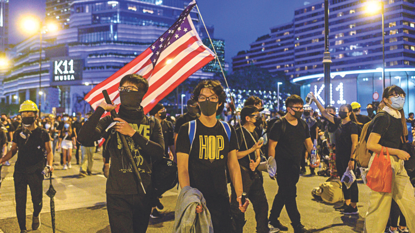 Hong Kong riot police.jpg