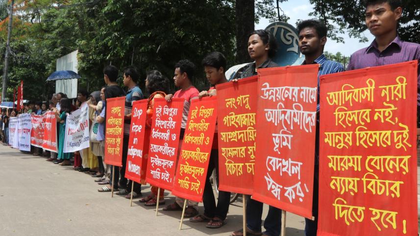 human chain tripura girl.jpg
