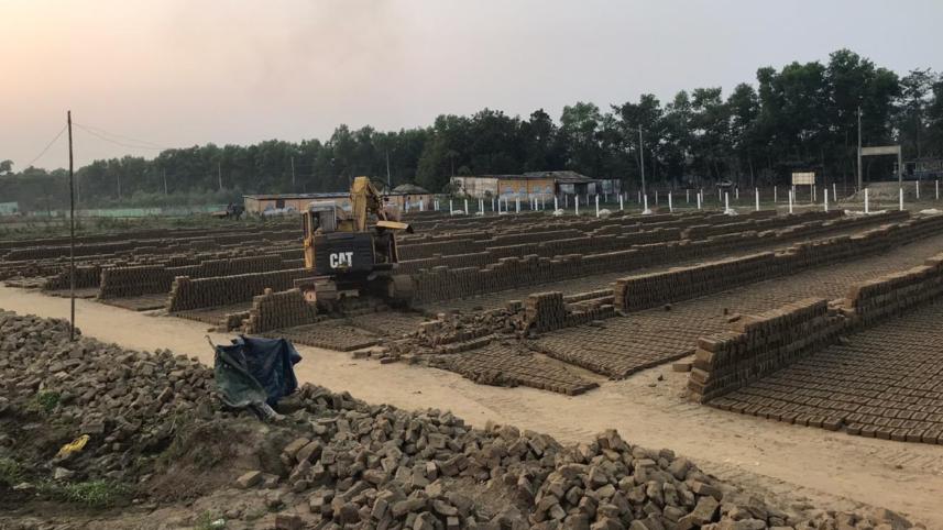 Illegal kiln demolished.jpg