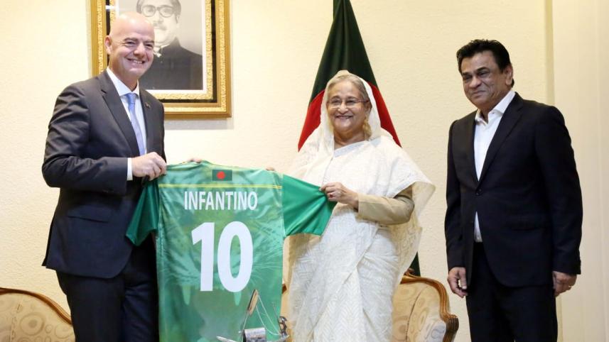Fifa president Gianni Infantino with Bangladesh PM Sheikh Hasina