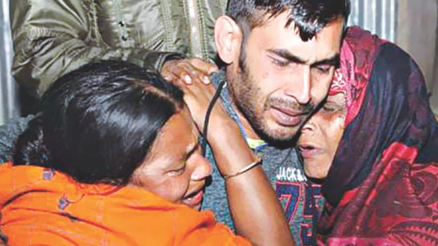 Jaha Alam and his mother