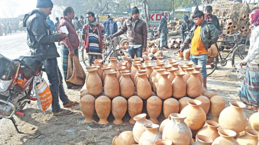 Jhenidah potters.jpg