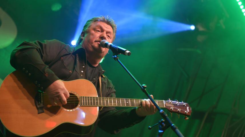 Grammy award-winning Singer Joe Diffie