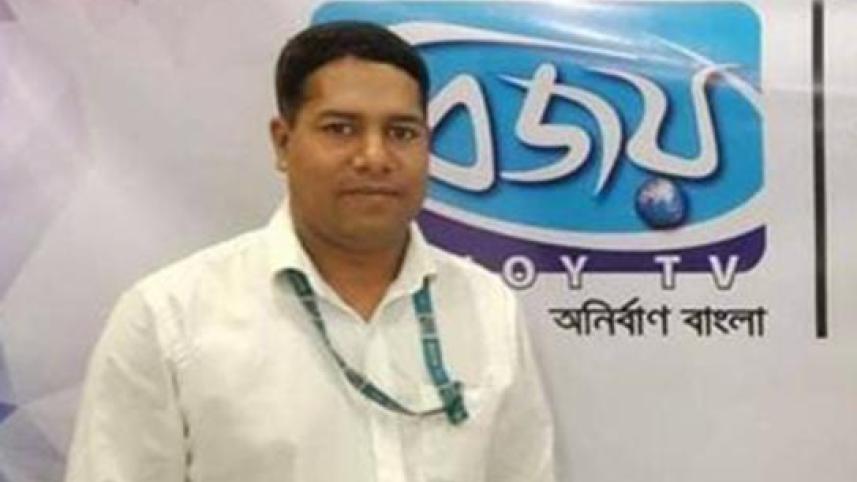 Journalist stabbed death