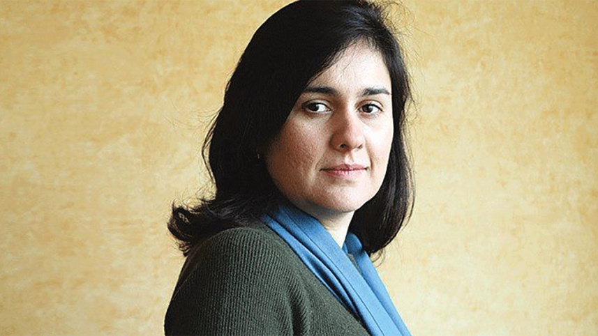 Kamila-1WB.jpg