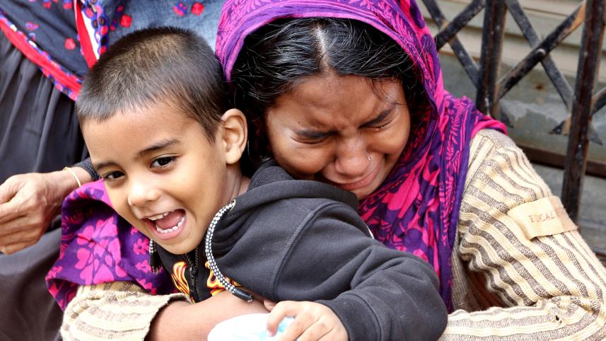 keraniganj fire relatives.jpg