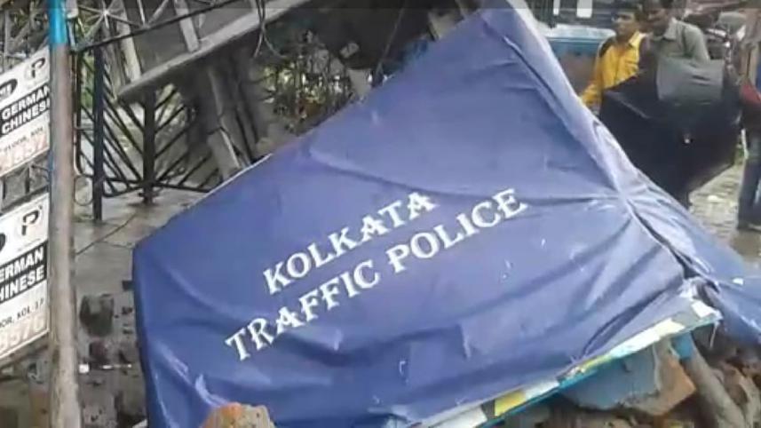 Kolkata road accident