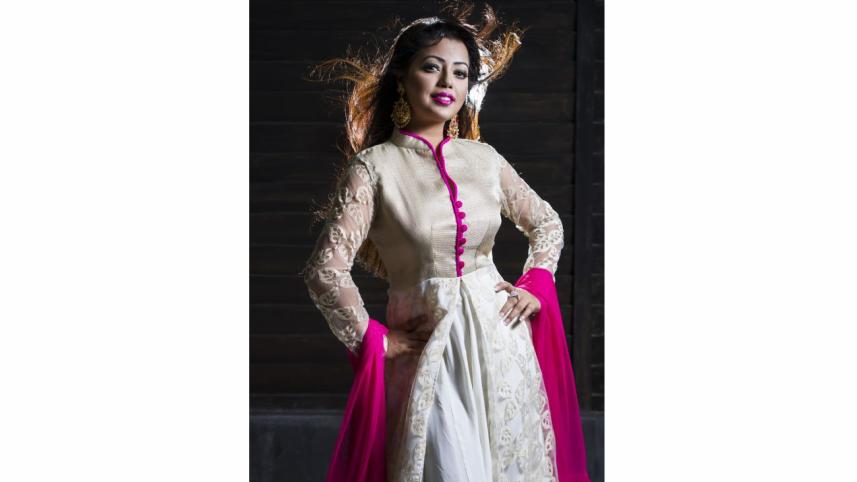 Bangladeshi Popular Singer Kona