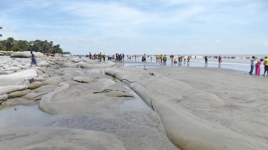 Kuakata protection dyke.jpg