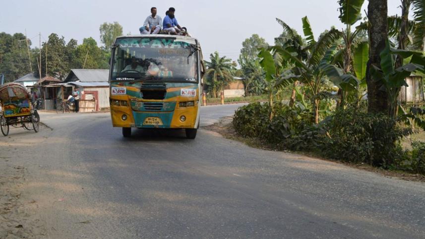 Lalmonirhat-burimari Highway.jpg