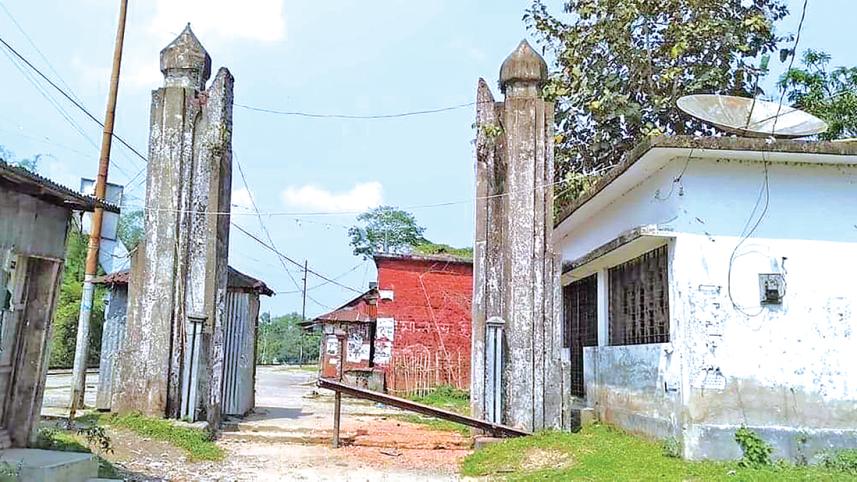 Lungla Station 1.jpg