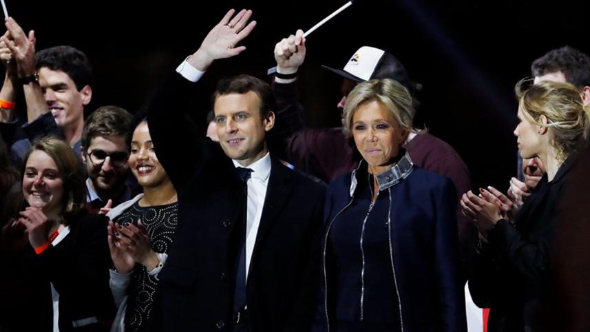 macron6.jpg