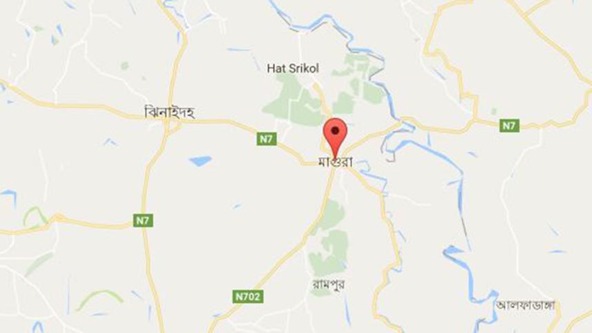 Crude bomb blasted near AL electoral camp in Magura