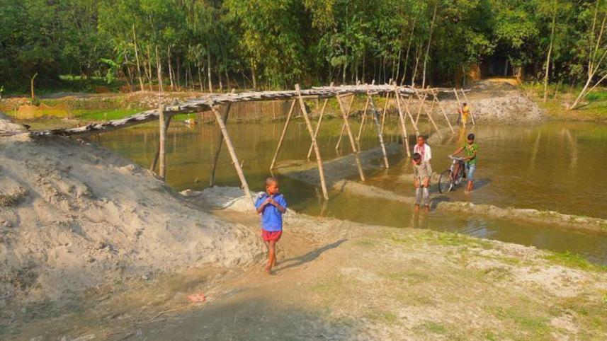 makeshift bridges on three rivers.jpg