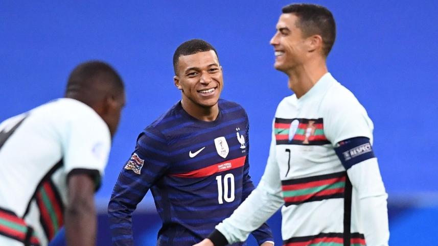 Mbappe-Ronaldo (1).jpg