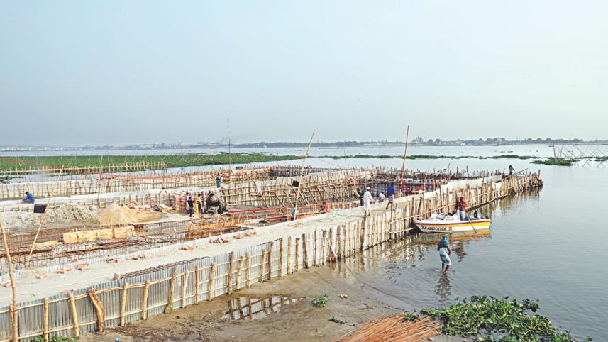 meghna grabbing 1.jpg