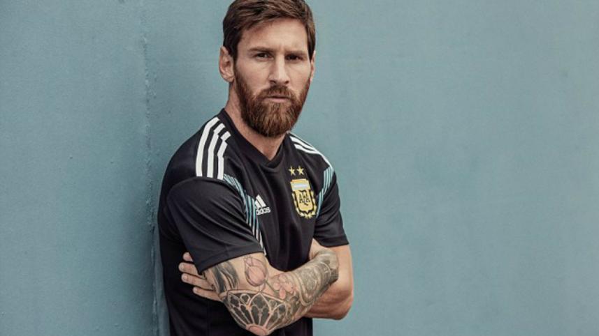 Messi-Argentina kit.jpg