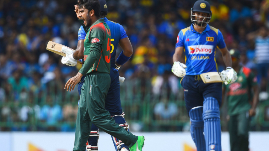 Miraz celebrates wicket.jpg