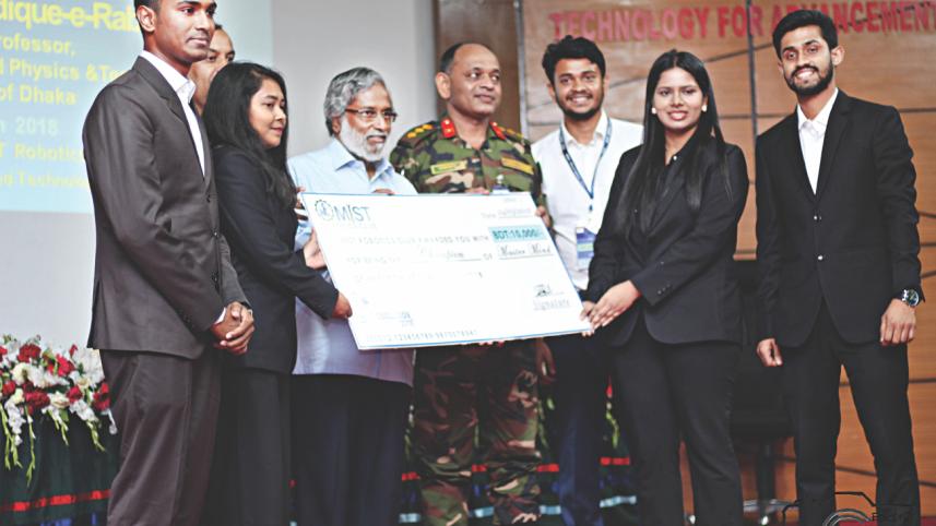 MIST Robotics Club 1.jpg