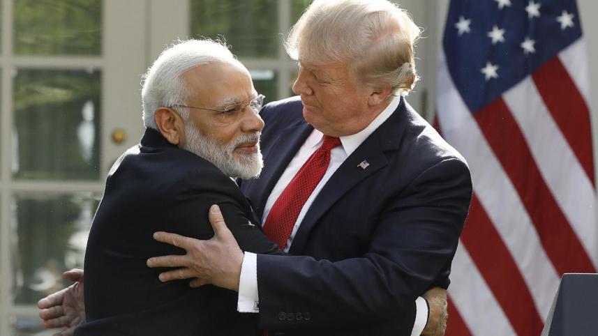modi_hug_web_0.jpg