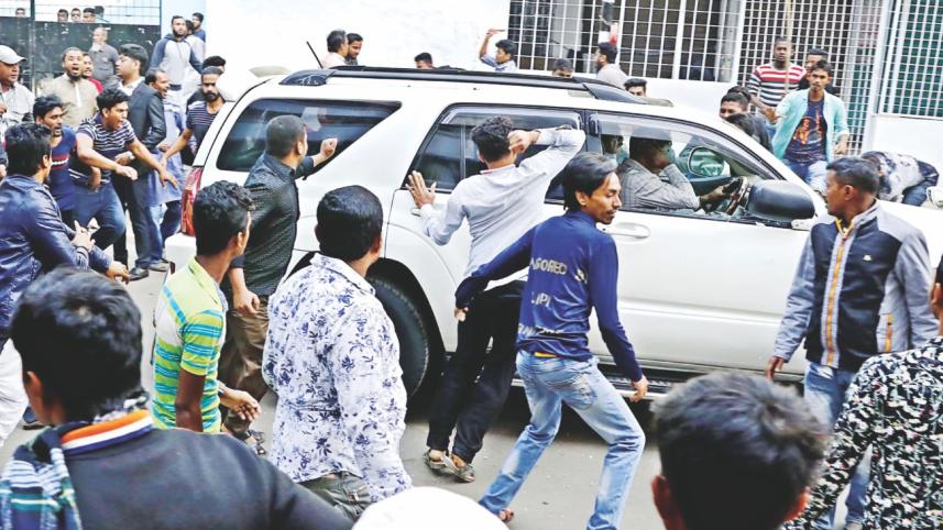 Dr Kamal Hossain's motorcade attacked