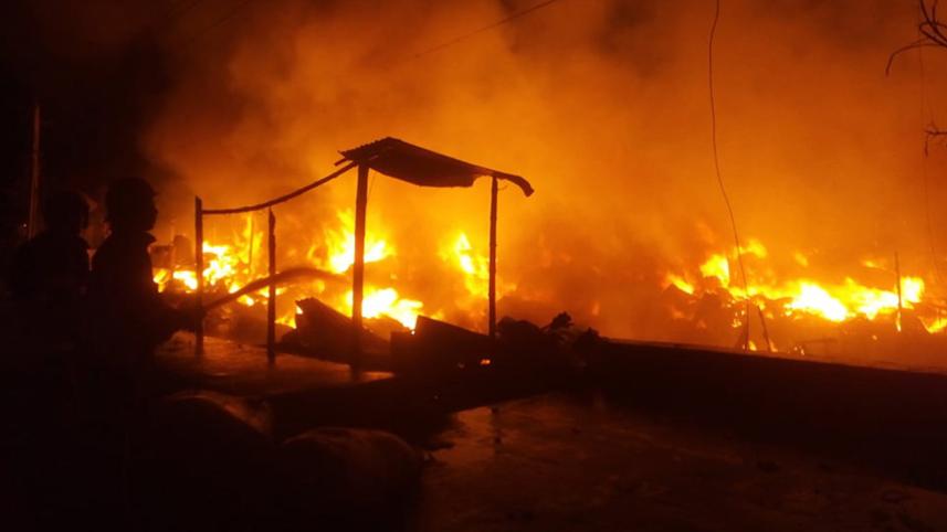 Narayanganj_fire.jpg