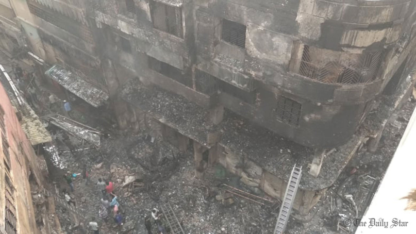 old-dhaka-fire-1WB.jpg