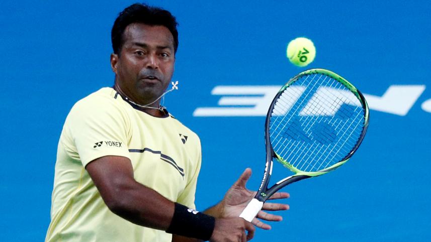Paes.JPG