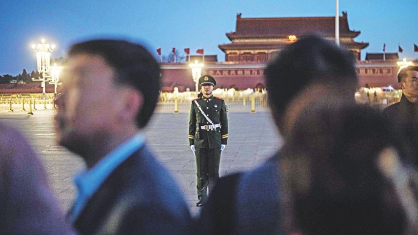 paramilitary policeman.jpg