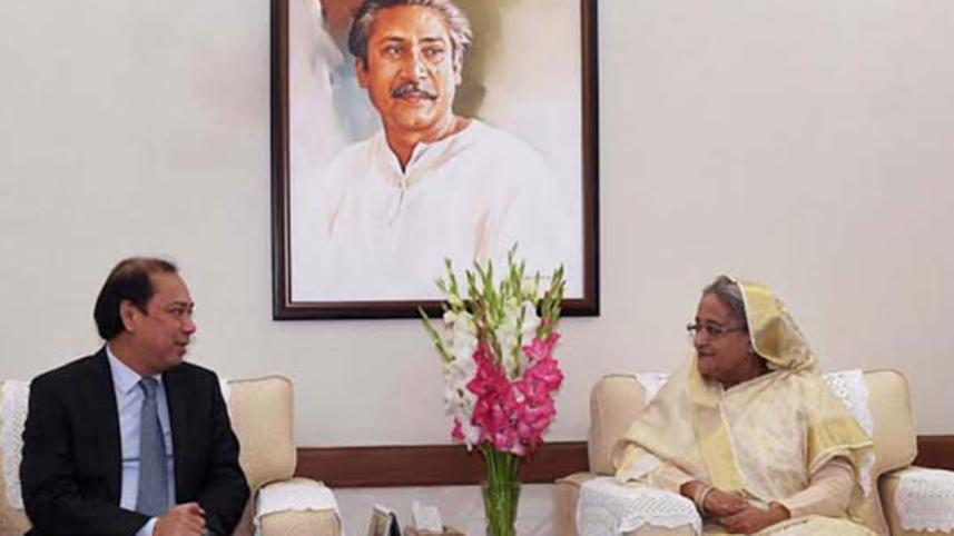 Vietnamese Deputy Minister for Foreign Affairs Nguyen Quoc Dzung pays a courtesy call on Prime Minister Sheikh Hasina