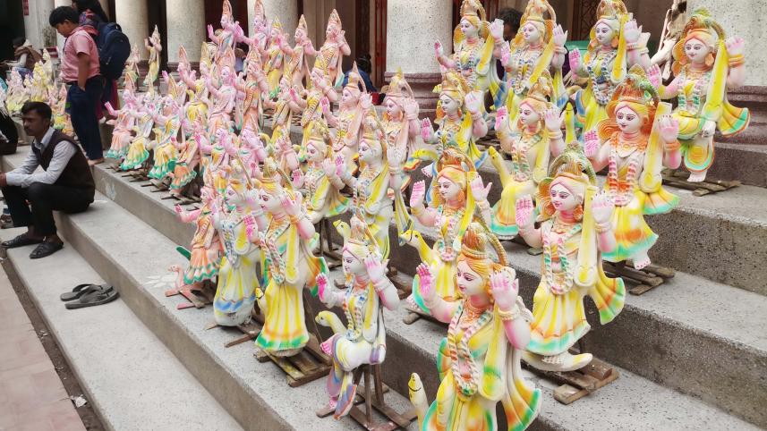 protima mela Tangail.jpg