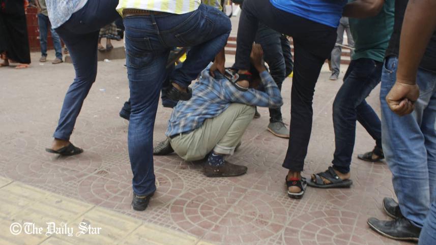 BCL men attack quota reformists