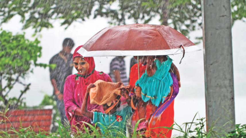 rain umbrella hatirjheel.jpg