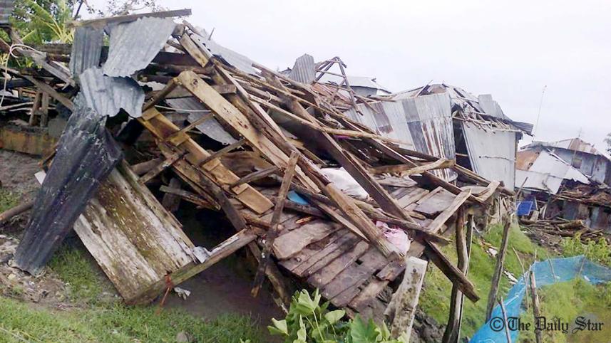 Roanu damage Patuakhali.jpg