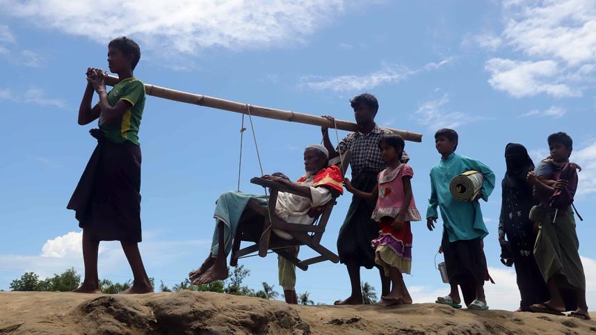 Rohingya on the road.jpg