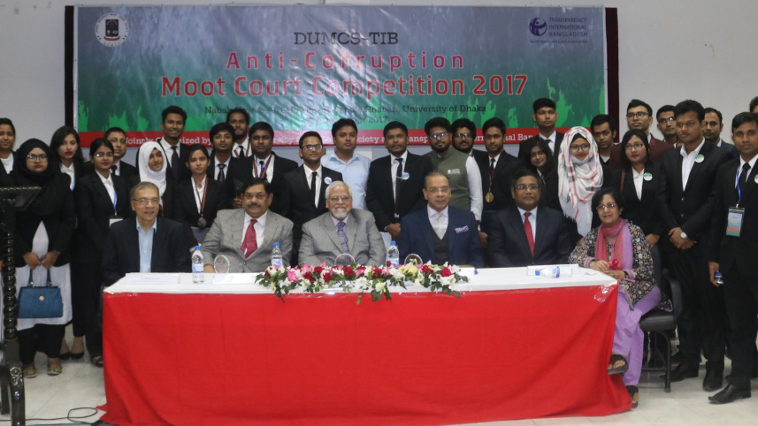 rsz_participants_with_the_distinguished_guests.jpg