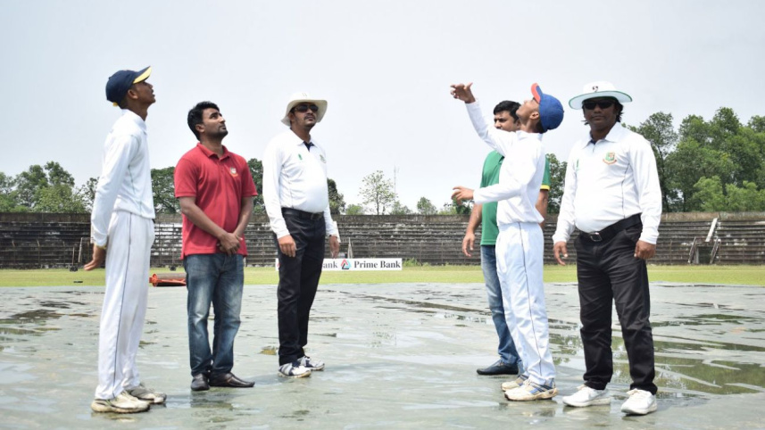 school cricket.jpg
