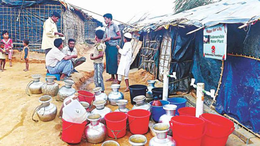 Rohingya refugee men