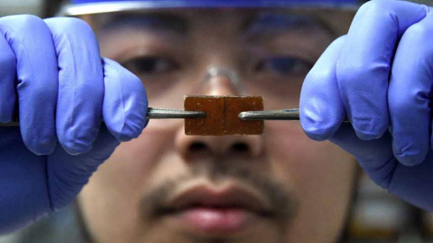 self healing glass.jpg