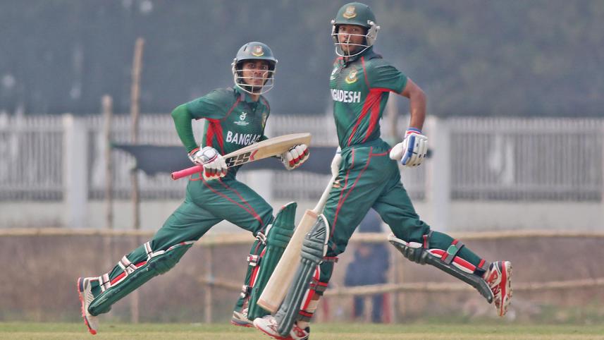 Shanto-&-Miraz-5-WB.jpg