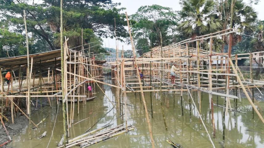 shops built khas land.jpg