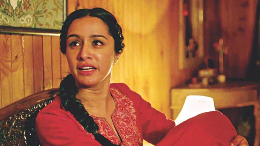 Shraddha Breaks Down on Set