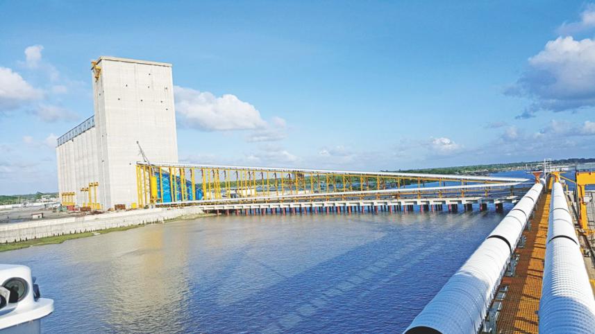 Silo Mongla port.jpg