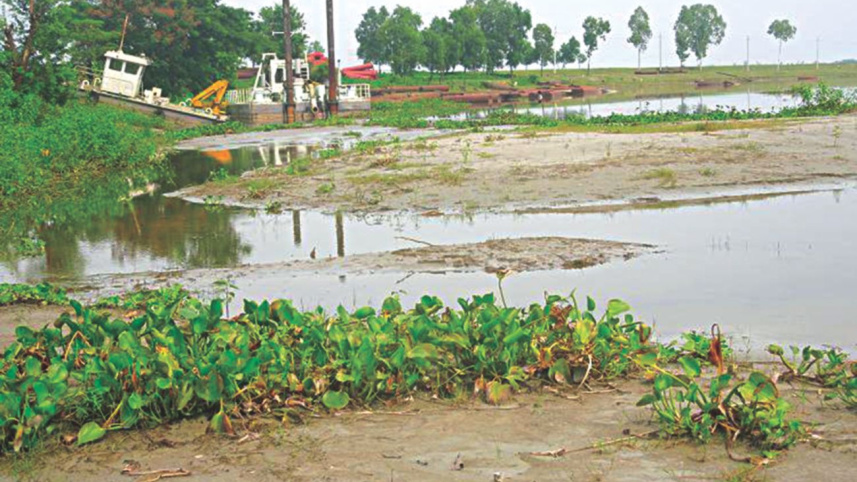 Silt Teesta flood.jpg