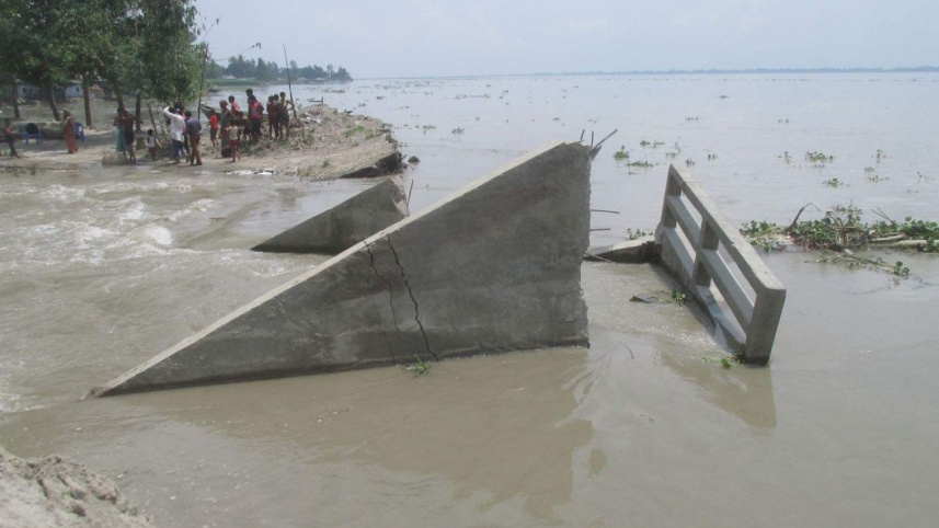 Sluice gate collapse.jpg